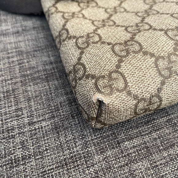 GUCCI GG MONOGRAM BELT BAG - Picture 15 of 16